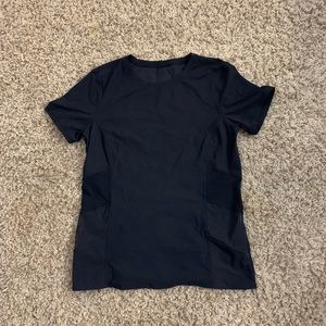 Black lulu workout top